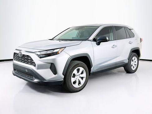 Used 2024 Toyota RAV4 LE image 3