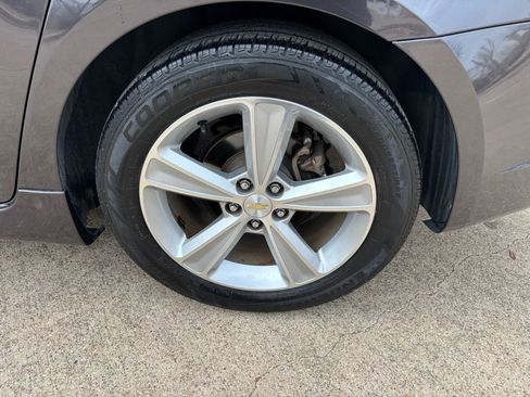 Used 2014 Chevrolet Cruze LT w/ RS Package image 9