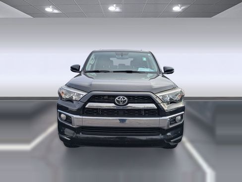 Used 2017 Toyota 4Runner Limited image 3