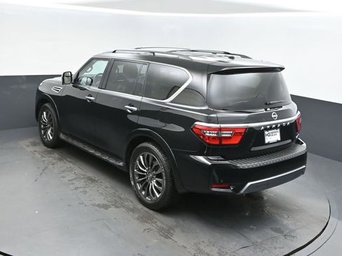 Used 2024 Nissan Armada Platinum w/ Captain's Chairs Package image 32