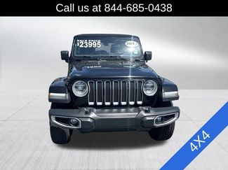 Used 2019 Jeep Wrangler Unlimited Sahara AWD/4WD video 2