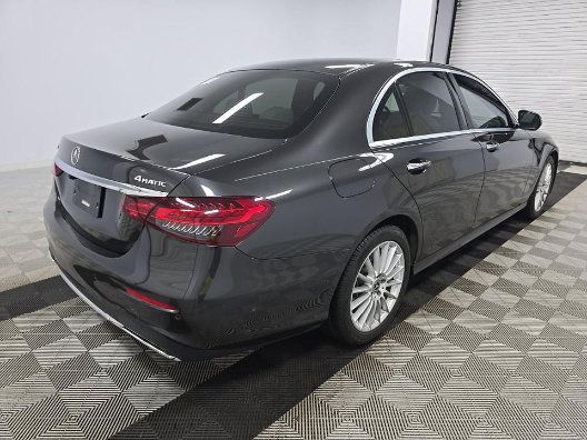 Used 2021 Mercedes-Benz E 350 4MATIC Sedan w/ Premium Package image 2