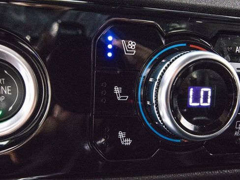 Used 2023 GMC Sierra 1500 SLT w/ SLT Premium Package image 25