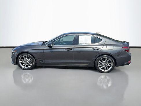 Used 2022 Genesis G70 2.0T RWD image 8
