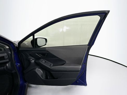 Used 2024 Subaru Crosstrek 2.0i Premium image 30