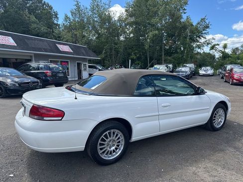 Used 2006 Chrysler Sebring Touring image 11