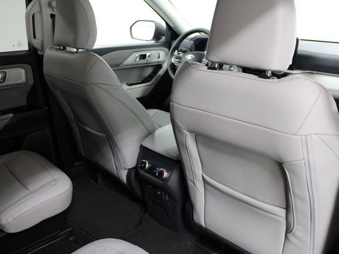 New 2026 Ford Explorer Active w/ Active Comfort Package image 33
