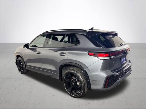 New 2026 Volkswagen Tiguan SE R-Line image 8