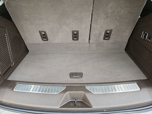 Used 2024 GMC Yukon Denali w/ Advanced Technology Package image 26