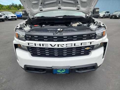 Used 2021 Chevrolet Silverado 1500 Custom AWD/4WD image 31