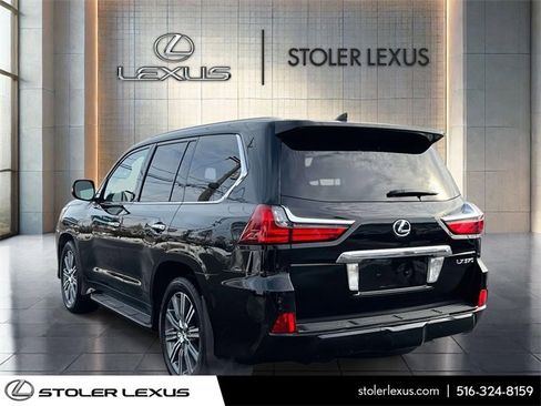 Used 2017 Lexus LX 570 4WD w/ Luxury Package image 7