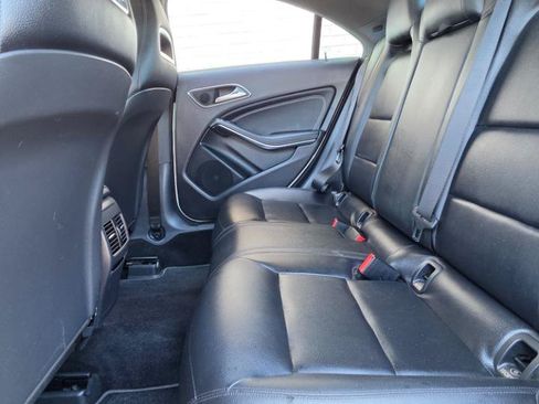 Used 2014 Mercedes-Benz CLA 250 4MATIC image 13