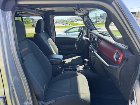 Used 2018 Jeep Wrangler Unlimited Rubicon AWD/4WD image 14