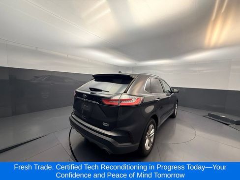 Used 2020 Ford Edge SEL w/ Convenience Package AWD/4WD image 4