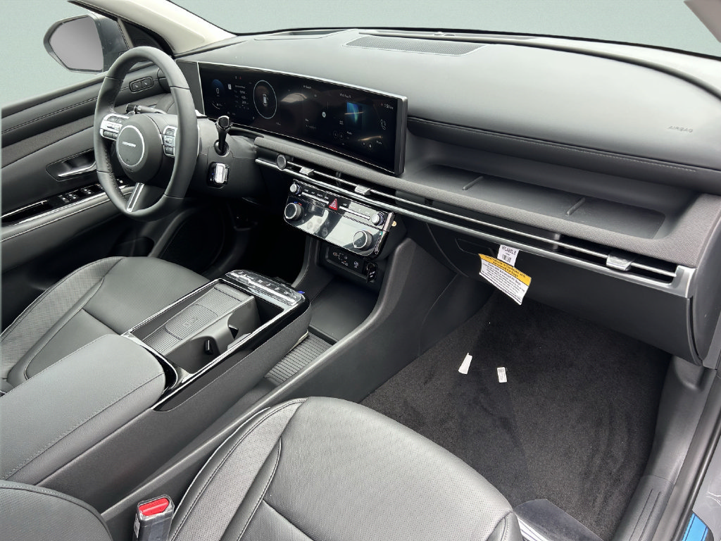 Certified 2025 Hyundai Tucson Limited AWD/4WD image 17