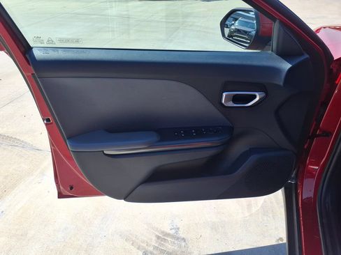 Used 2025 Kia K4 FWD image 13