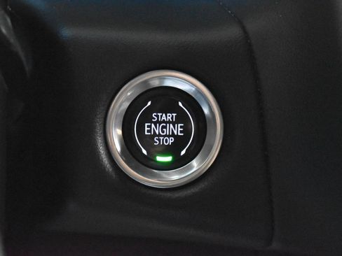 Used 2021 GMC Yukon SLE image 14