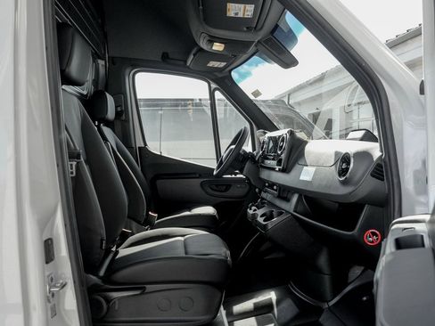 Used 2026 Mercedes-Benz Sprinter 3500 image 18