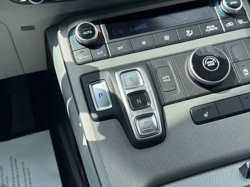 Used 2025 Hyundai Palisade SEL FWD image 24