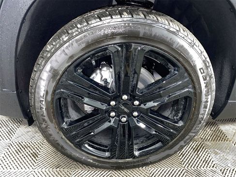 Used 2025 GMC Acadia Elevation w/ Black Edition image 10