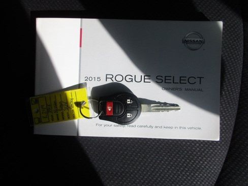 Used 2015 Nissan Rogue S w/ Convenience Package AWD/4WD image 31
