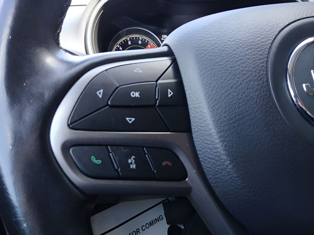 Used 2020 Jeep Cherokee Limited AWD/4WD image 22