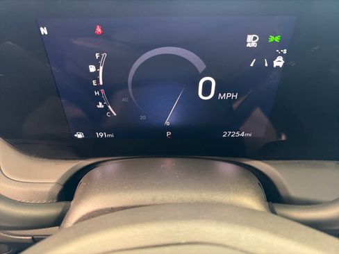 Certified 2024 Buick Encore GX Sport Touring image 37