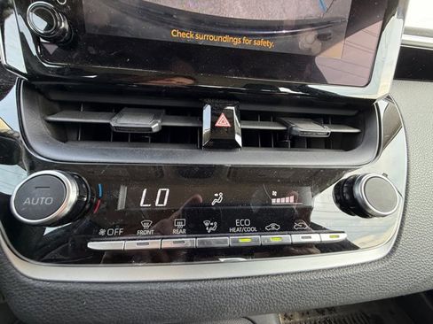Used 2024 Toyota Corolla LE image 24
