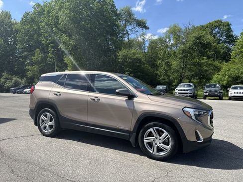 Used 2018 GMC Terrain SLE AWD/4WD image 11