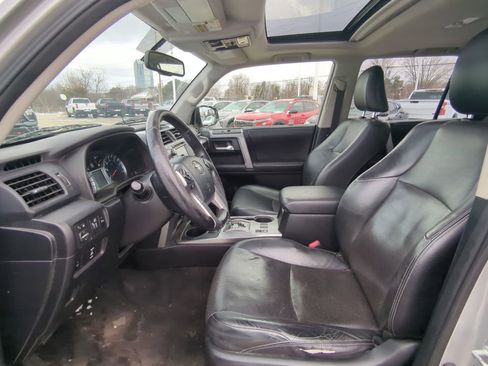 Used 2014 Toyota 4Runner Limited image 13