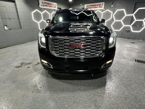 Used 2018 GMC Yukon XL Denali w/ Denali Ultimate Package AWD/4WD image 12