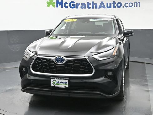 Used 2023 Toyota Highlander LE AWD/4WD image 23