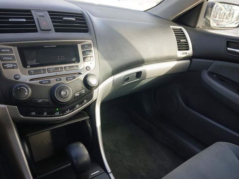 Used 2006 Honda Accord LX image 8
