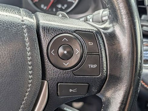 Used 2018 Toyota RAV4 SE w/ Power Extra Value Package AWD/4WD image 18
