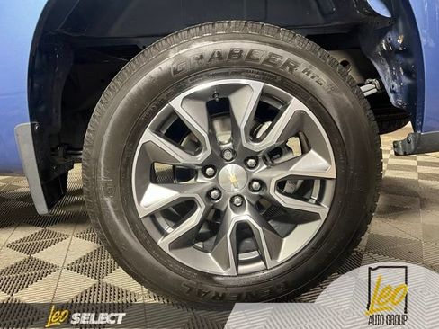 Used 2024 Chevrolet Silverado 1500 LT AWD/4WD image 29