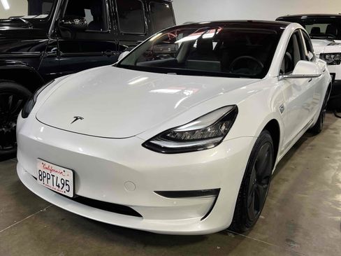 Used 2020 Tesla Model 3 Standard Range Plus image 4