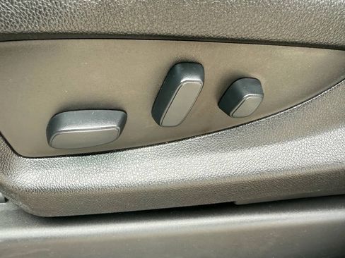 Used 2019 Chevrolet Tahoe LS w/ Skid Plate Package AWD/4WD image 15