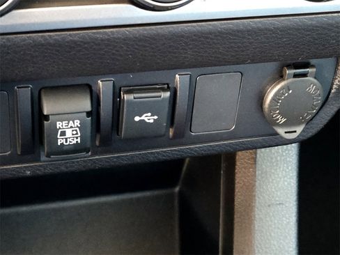 Used 2023 Toyota Tacoma SR5 image 21