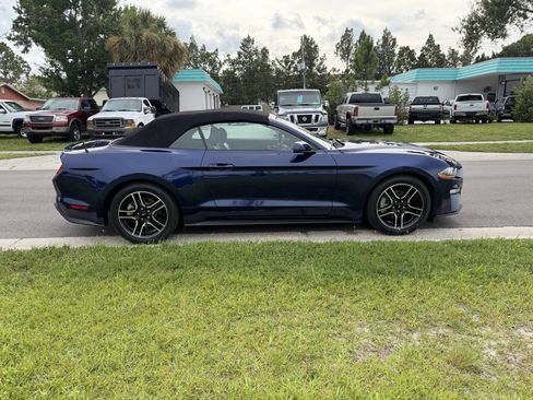 Used 2020 Ford Mustang Premium RWD image 8