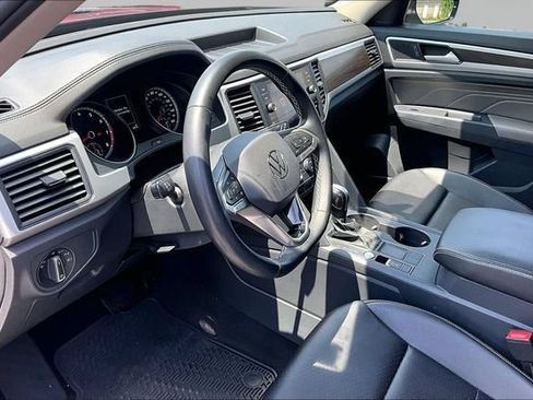 Used 2021 Volkswagen Atlas SE FWD image 11