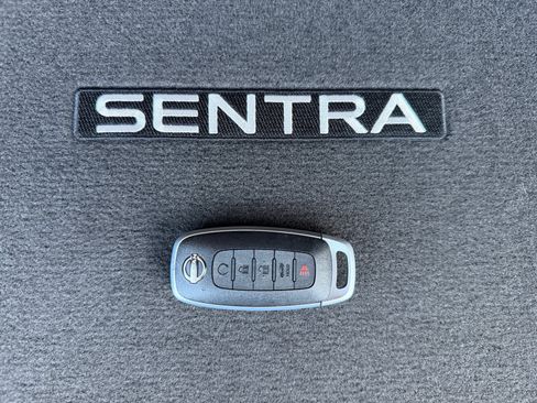 New 2027 Nissan Sentra SR w/ SR Premium Package FWD image 28