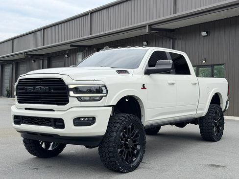 Used 2022 RAM 2500 Laramie AWD/4WD image 7