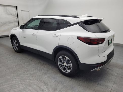 Used 2024 Chevrolet Blazer LT w/ Convenience Package FWD image 3