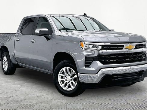 Used 2024 Chevrolet Silverado 1500 LT AWD/4WD image 12