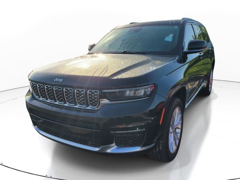Used 2021 Jeep Grand Cherokee L Summit w/ Advanced Protech Group IV AWD/4WD image 3