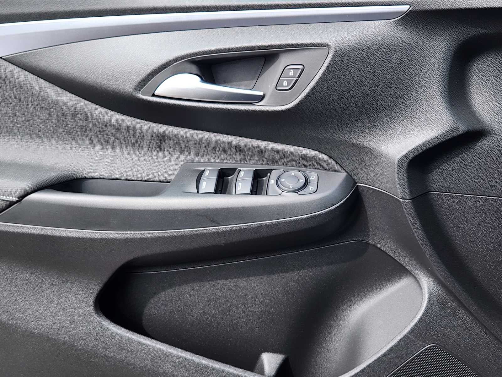 New 2026 Buick Envista Preferred FWD image 6