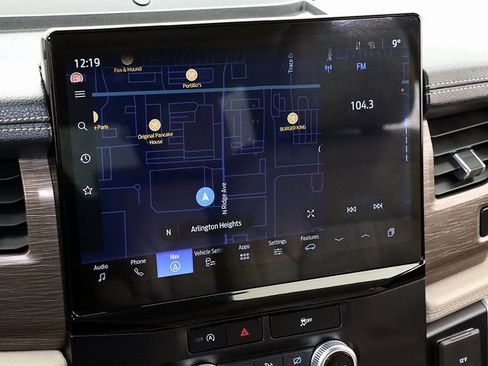 Used 2023 Ford Expedition Limited image 18