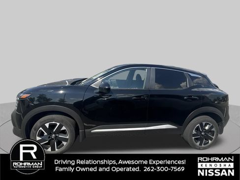 Used 2025 Nissan Kicks SV w/ Charging Package AWD/4WD image 2