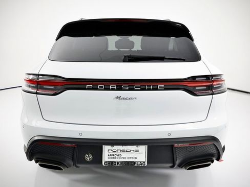 Certified 2025 Porsche Macan AWD/4WD image 6