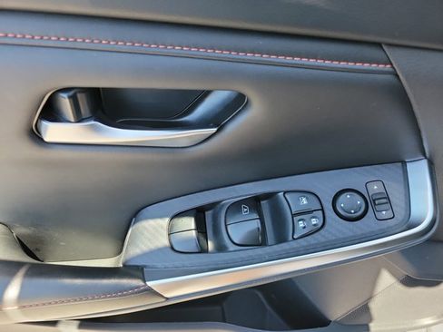 Used 2024 Nissan Sentra SR w/ Trunk Package image 8